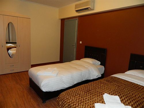 Sunrise Apartahotel 3*